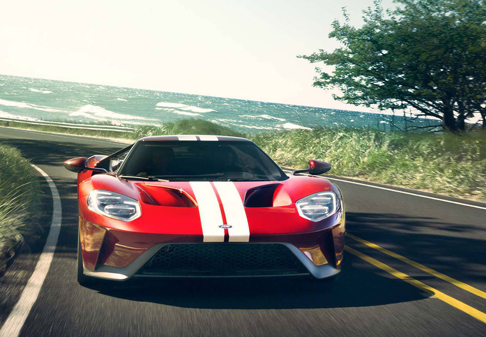 Červený super športiak Ford GT